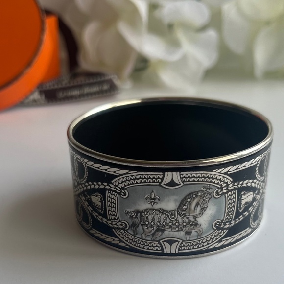 Hermès Enamel Wide Grand Apparat Bracelet in Silver/Black/White (Size 65) - Picture 1 of 10